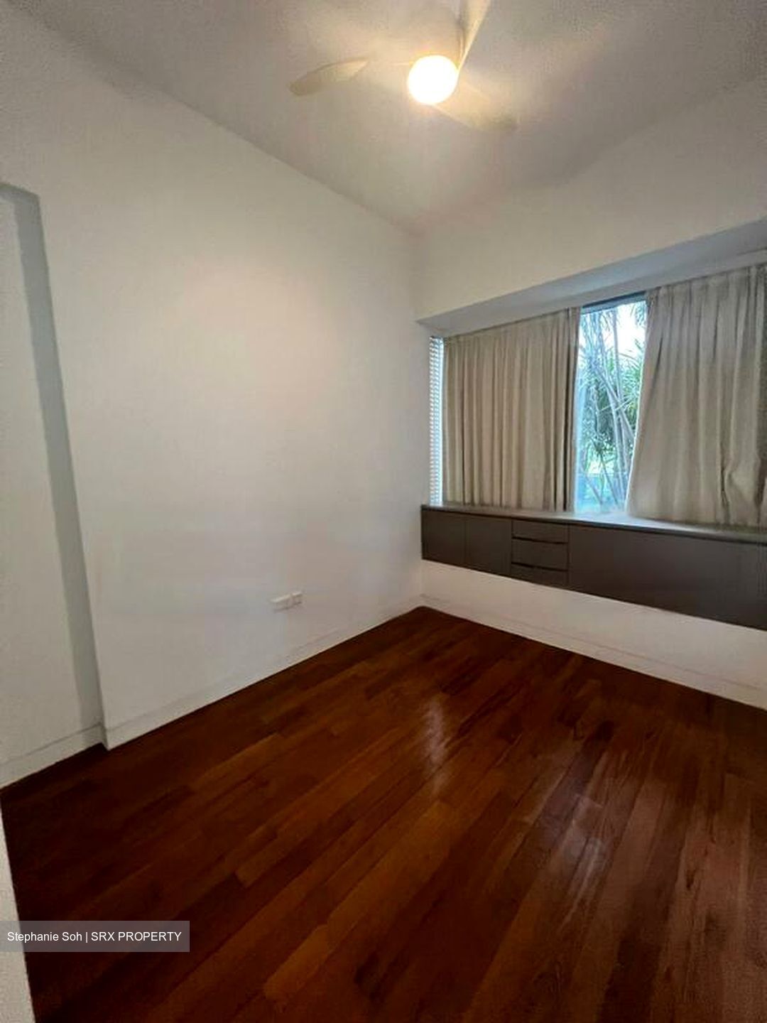 SilverSea (D15), Condominium #447427271